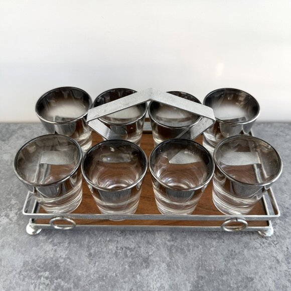 Vintage Silver Fade 8 Shot Glasses w/ Carrier Caddy MCM Barware - Picture 2 of 16